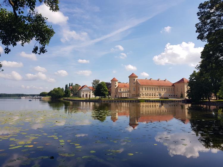 Freizeitclub Sommerwanderung in der zauberhaften Landschaft Rheinsbergs